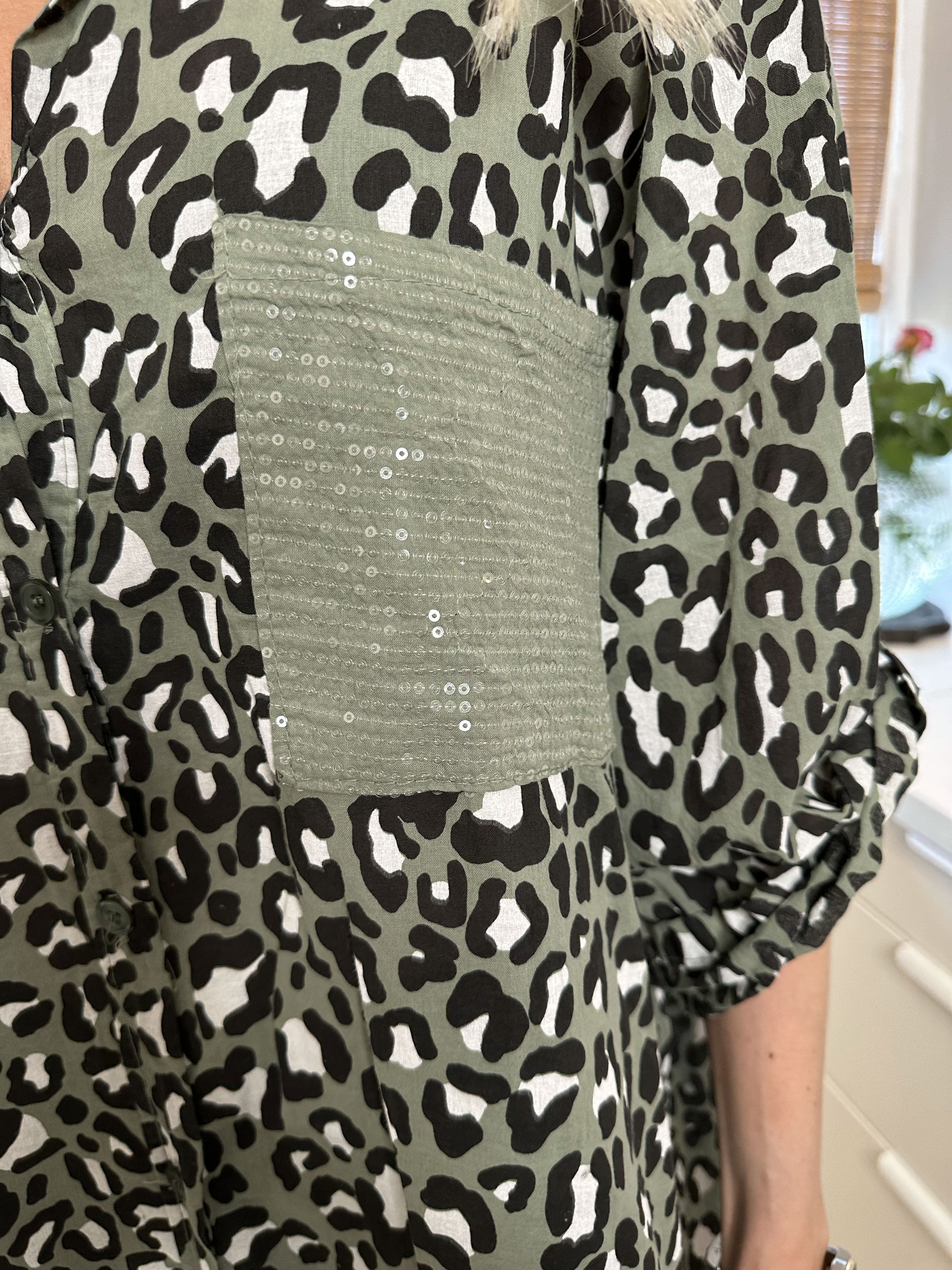 Pina - Leopardskjorta med paljettfickor - Dark grey